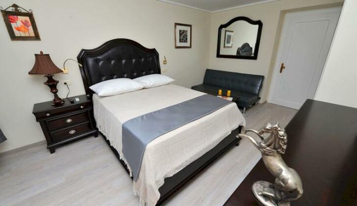 Palace Queen Mary Luxury Rooms Split - Photo5