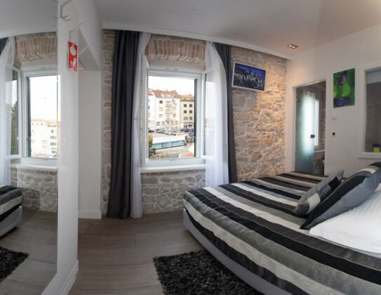 Palace Split&nbsp;- Photo5