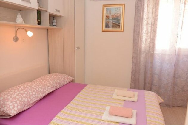 Private room in the center of Split - Photo5