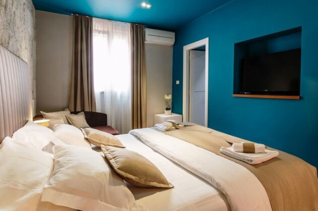 Riva Luxury Rooms - Photo3