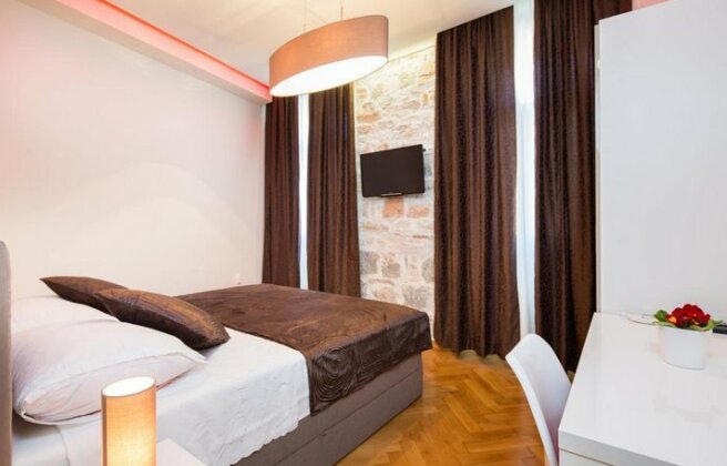 Riva Rooms - Photo5
