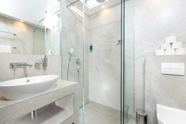 Roko Luxury Rooms 2 - Photo3