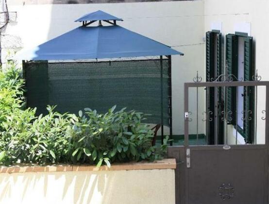 Sandy Beach & Centre Apartments - Photo4