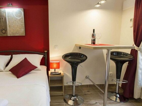 Stone Roses Rooms - Photo4