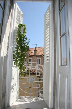 Stylish Theatre Apartments Split - Photo3