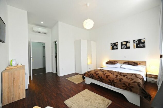 Valenti rooms - Photo2