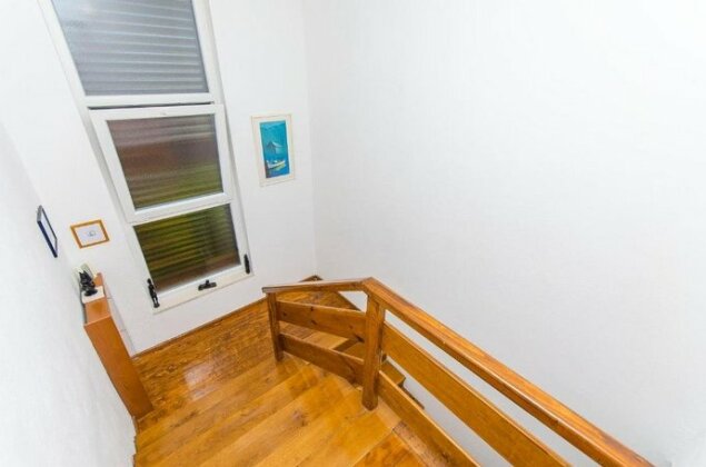 Apartment Tihana Stari Grad - Photo2