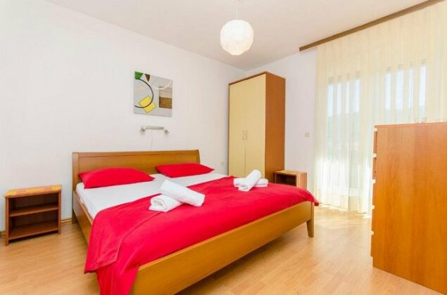 Apartment Tihana Stari Grad - Photo3