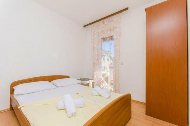 Apartment Tihana Stari Grad - Photo5