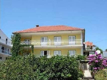 Apartments Lucija Stari Grad