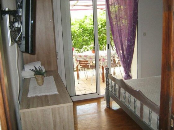 Apartments Marcela Stari Grad - Photo2