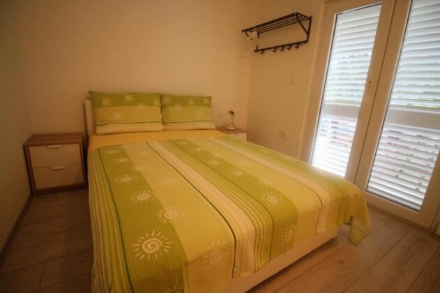 Apartments Marinko Stari Grad - Photo4