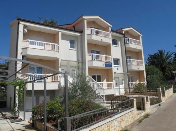 Apartments Mia Stari Grad - Photo2