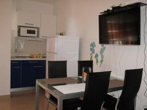 Apartments Mia Stari Grad - Photo4