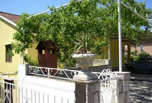 Apartments Runac - Photo3