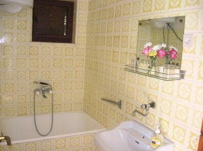 Guesthouse Eljuga Family - Photo2