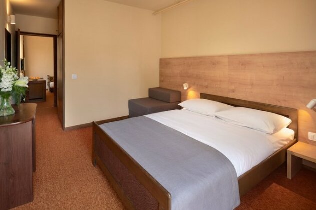 Hotel Arkada Stari Grad - Photo4