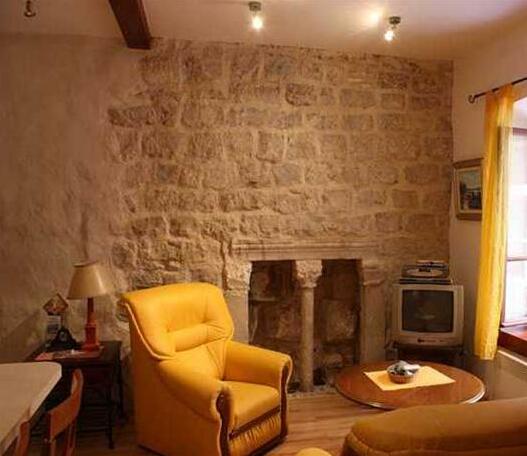Stari Grad Privat Apartments - Photo5