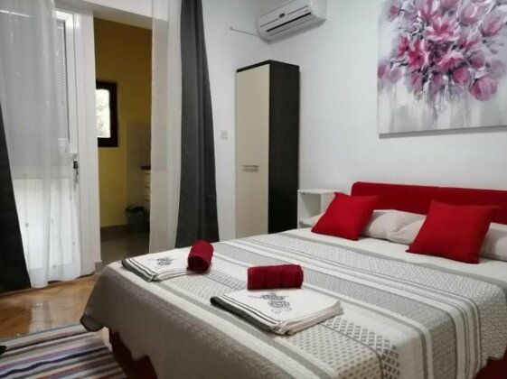 Apartmani Korina Starigrad - Photo3