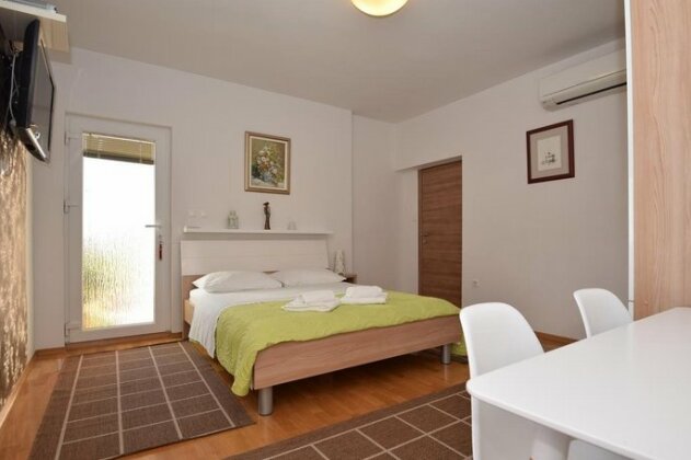 Apartment Smokrovic - Photo4