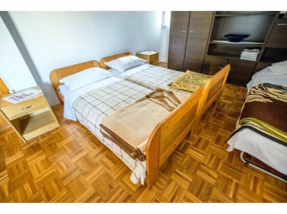 Apartments Ante Starigrad - Photo5