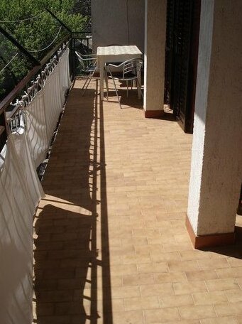 Apartments Mia Starigrad - Photo2