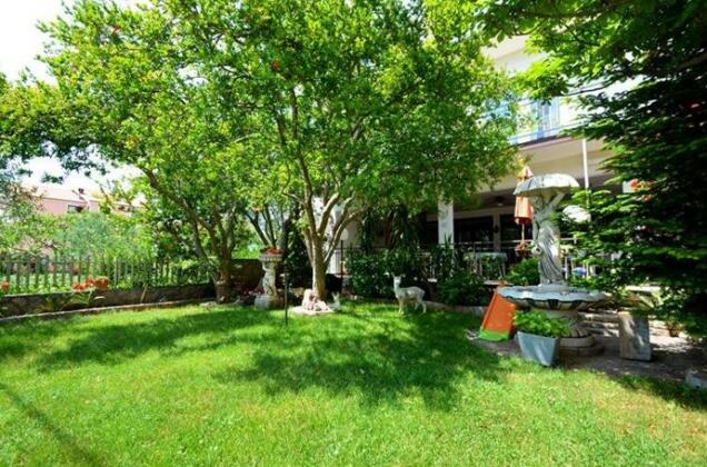 Guest House Tinka - Photo3