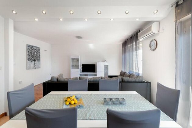 Apartment Suzana Stobrec - Photo4