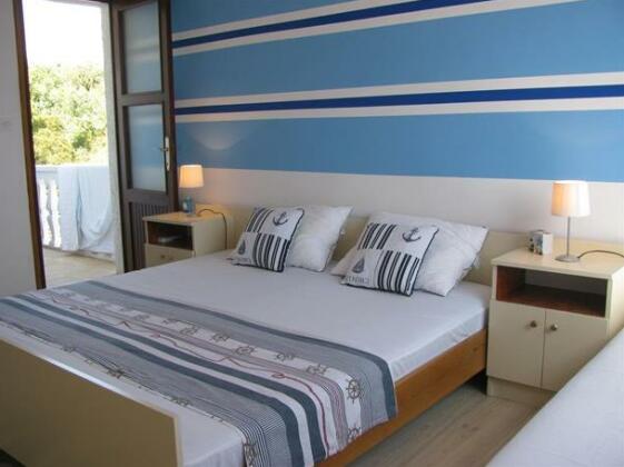 Guest House Sucuraj - Photo5
