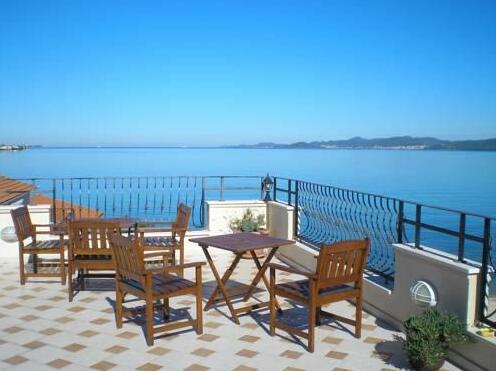 Casa Del Sol Apartments - Photo2