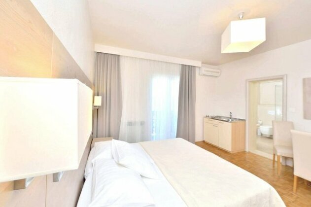 Studio in Sukosan With Balcony and Wifi - 30 m From the Beach - Photo4