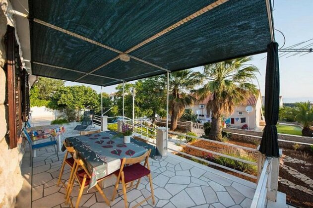 Apartman Dado Supetar - Photo4