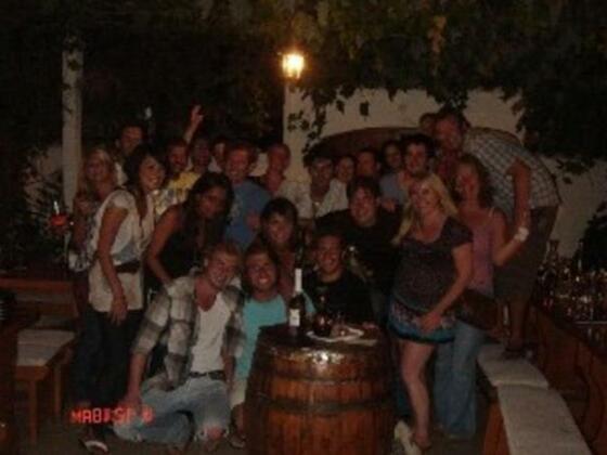 Funky Donkey Hostel - Photo4