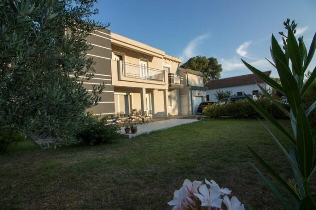 Apartments Luna Sveti Filip i Jakov - Photo4