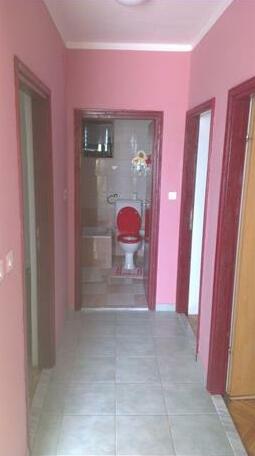 Kuca S Velikim Dvoristem - Photo3