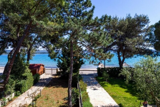Sea Sound Apartments Rea - Photo2
