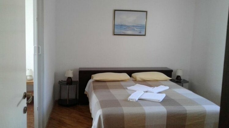 Guesthouse Plaza - Photo4