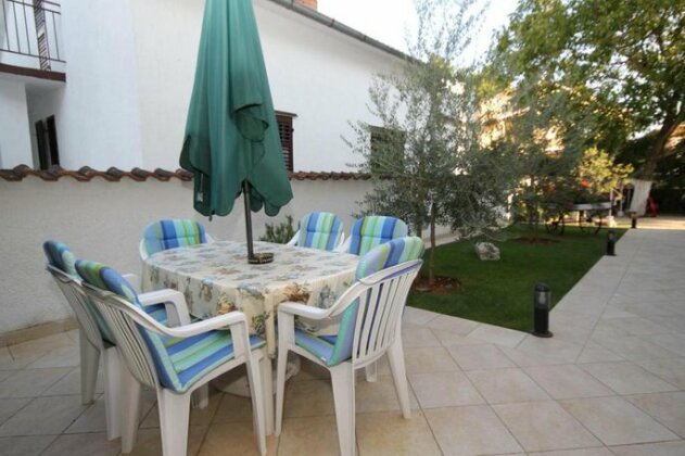 Apartments with a parking space Tar Porec - 6948 - Photo3