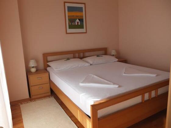 Holiday Home Enisa - Photo5