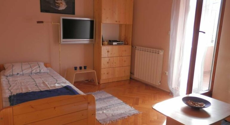 Apartments Jezerac - Photo3