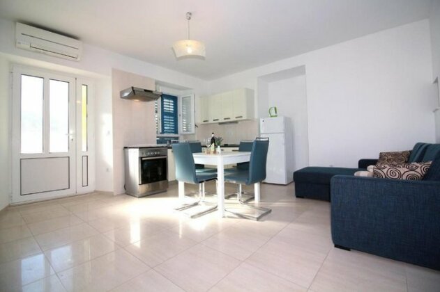 House by the sea - Tisno - Photo5