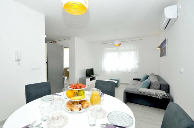 Apartman Cvita Trogir - Photo2