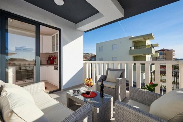 Apartment Misic Trogir - Photo4
