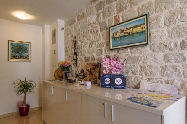 Apartments Dora Trogir - Photo4