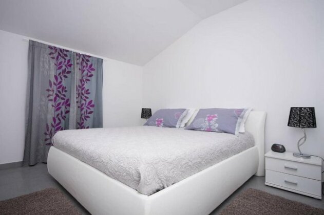 Apartments Maria Trogir - Photo4