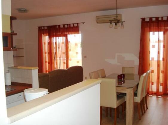 Apartments Robi - Photo4