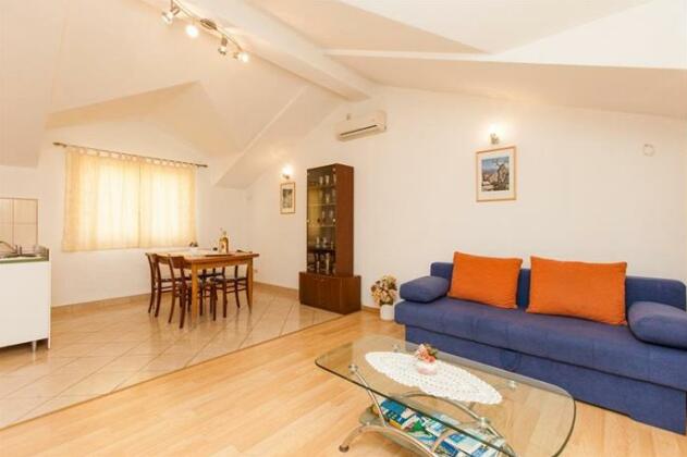 Holiday Home Beata 1871 - Photo3