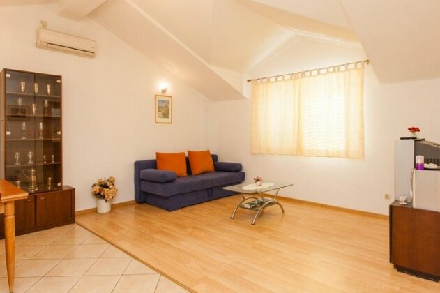 Holiday Home Beata 1871 - Photo5