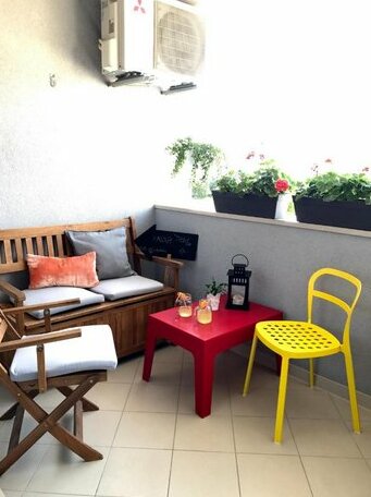 Lala's City Apartment - Photo3