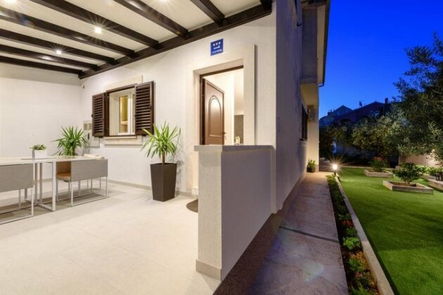 Villa Demonta - Photo2